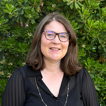morina_pam_green Headshot of Rowan Carrick, LMHC at Morina Counseling in Seattle, WA